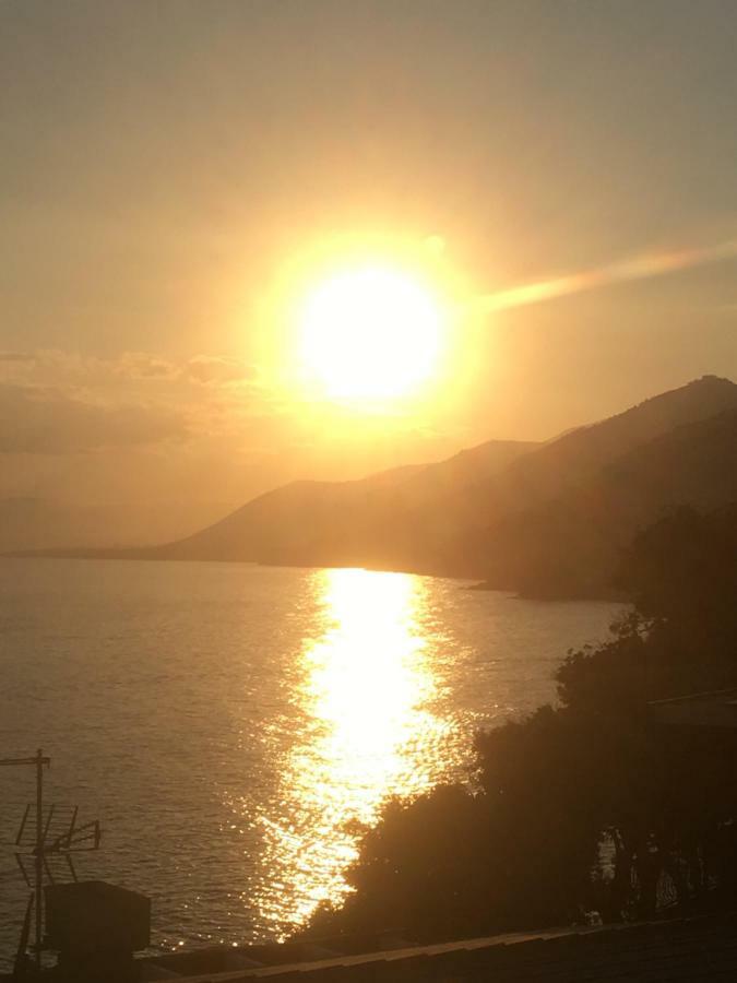 Casetta Del Marinaio 卡莫利 外观 照片